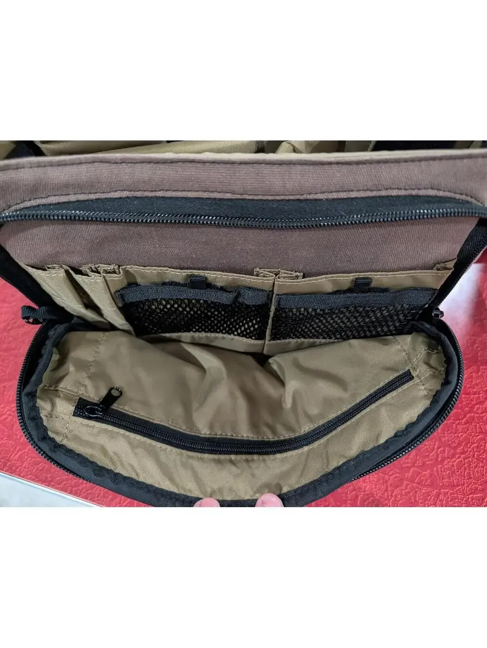 Tamrac Camera Bag with Shoulder Strap